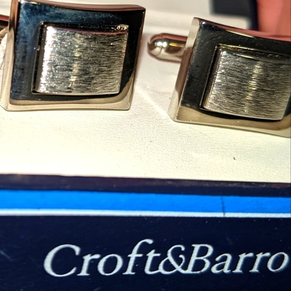 CROFT & BARROW Men's Brushed Silver Tone Rectangular Cufflinks IOB